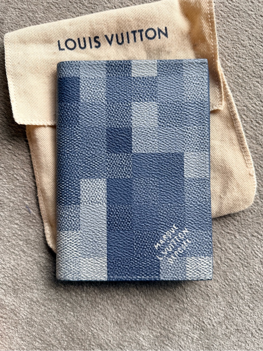 Louis Vuitton Indigo Blue Damier Graphite Passport Cover Authentic - Picture 2 of 11